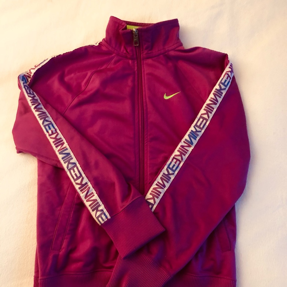Vintage nike zipped sports jacket
